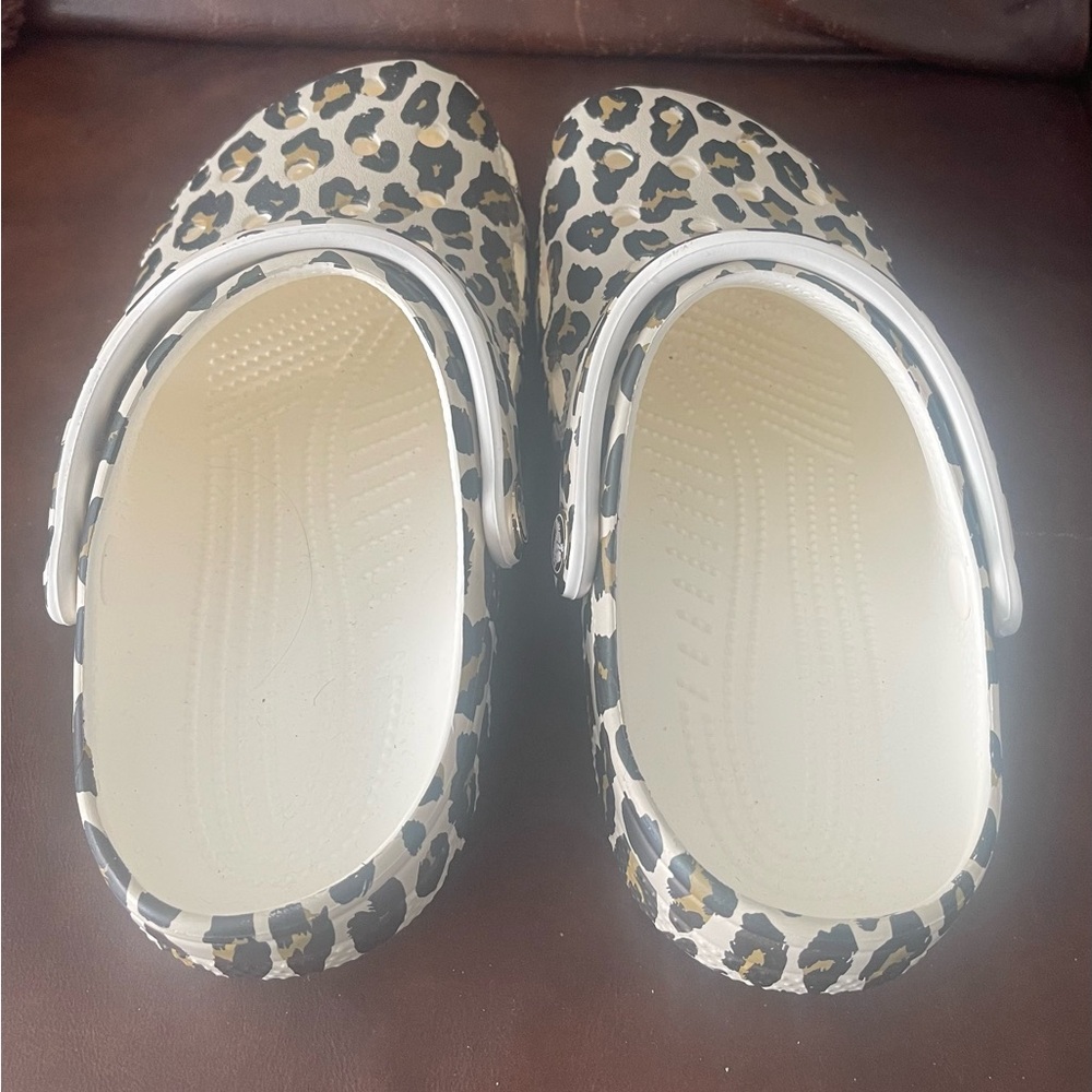 ⚜️CROCS CLASSIC WOMEN’s CLOG SZ 8 - Picture 6 of 8